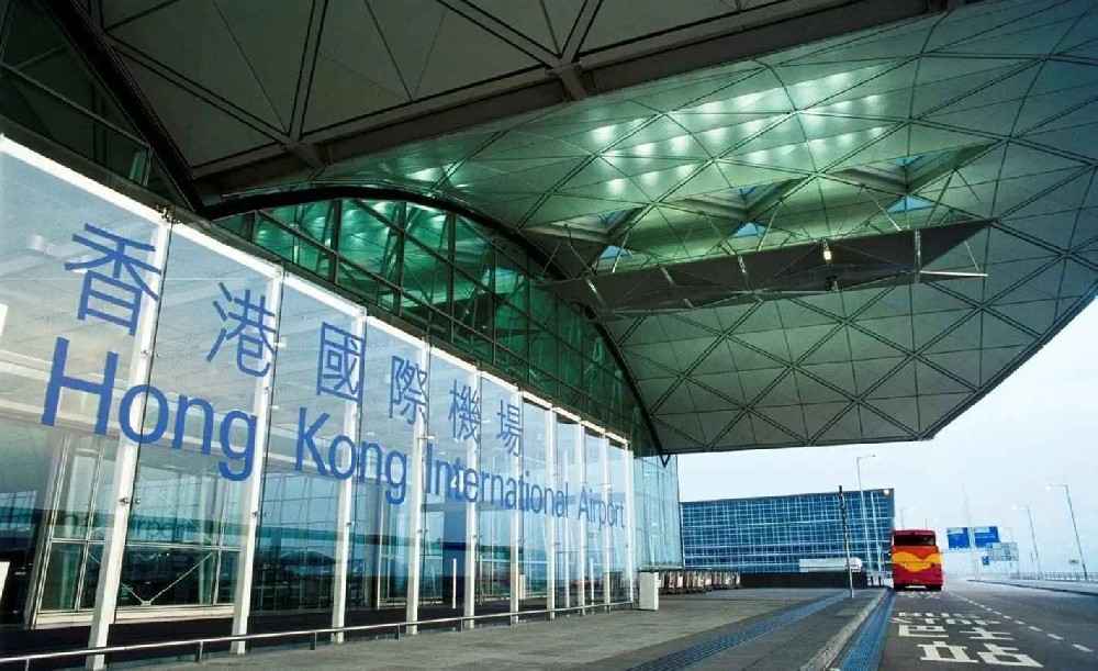 从佛山到香港机场的最佳方法是什么？荣欣直通巴为你解答
